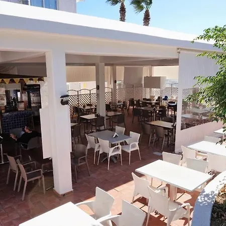 Andreotis Apts 2* بروتاراس