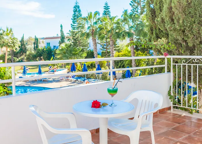 Andreotis Apts Hotel 2*