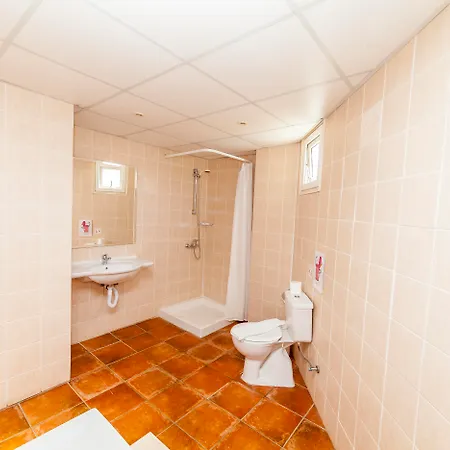 Andreotis Apts Hotel 2*